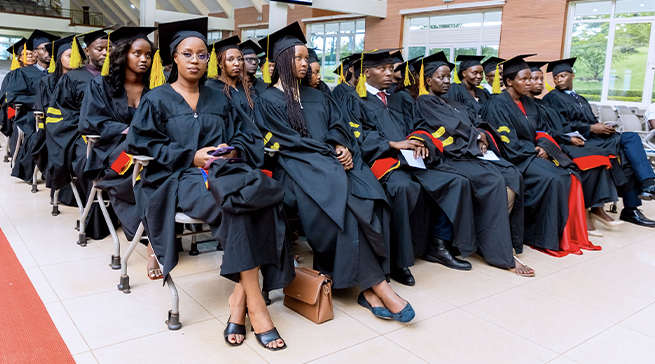 Uburezi: Kaminuza ya AUCA yashyize ku isoko abasaga 500