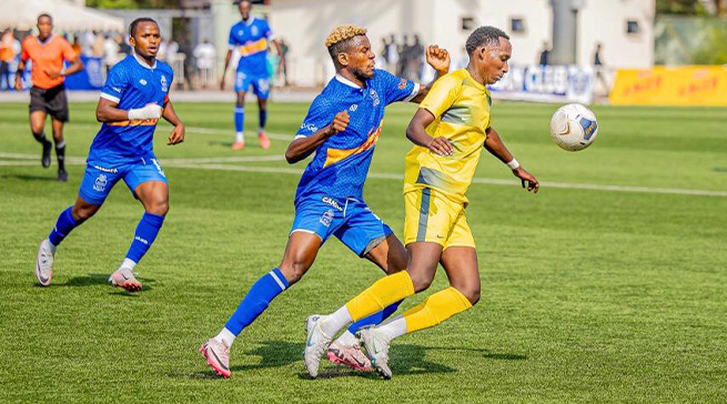 Rayon Sports yatangiye Shampiyona y’u Rwanda ikambakamba (Amafoto)