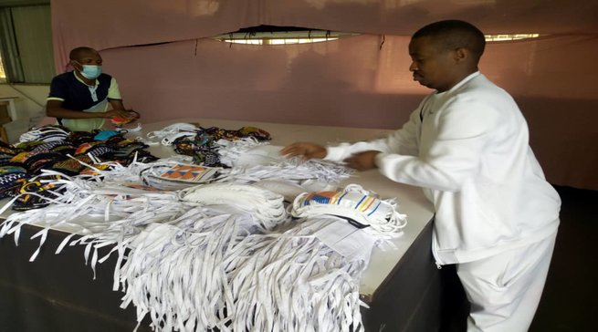 Bamwe mu baturage babuze aho bagurira udupfukamunwa