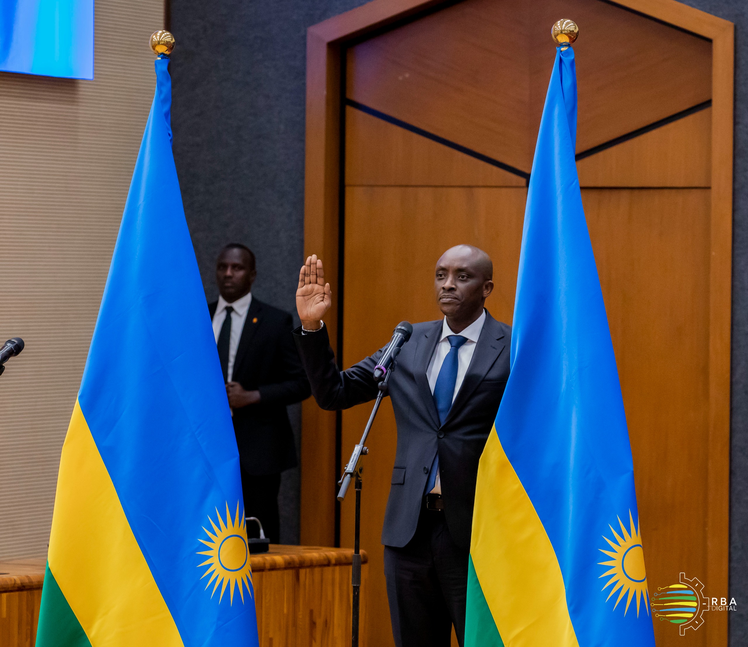 Perezida Kagame Yakiriye Indahiro Z’abayobozi Bashya (Amafoto)